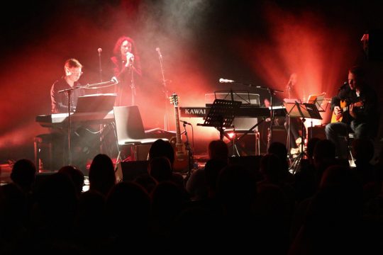 Ostbelgien's got talent: Felix Prümmer, Iris & Lorna Wynands, Philippe Reul (Bild: Anne Kelleter/BRF)