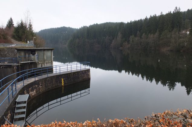 Trinkwasseraufbereitungsanlage der Perlenbachtalsperre bei Monschau (Bild: Stephan Pesch/BRF)