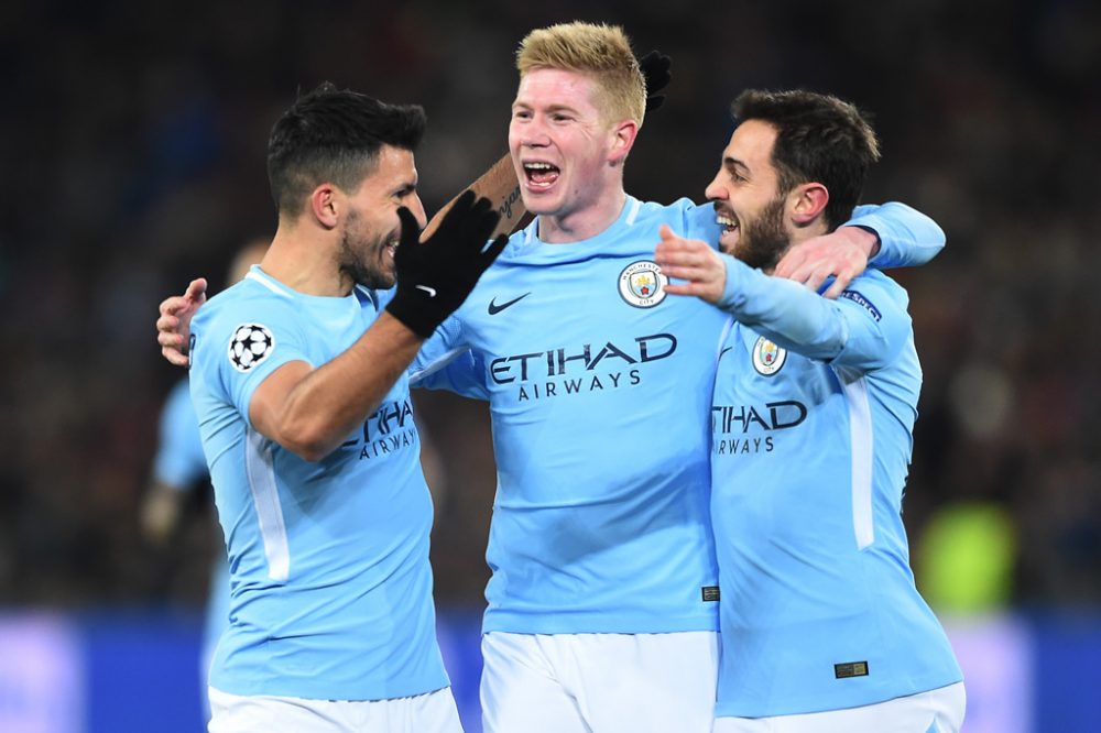 Sergio Agüero, Kevin De Bruyne und Bernardo Silva feiern den klaren Sieg