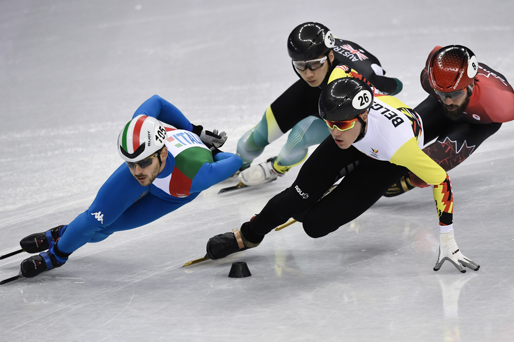 Eisschnellläufer Jens Almey (2.vr) am 10.2.2018 in Pyeongchang (Bild: Aris Messinis/AFP)