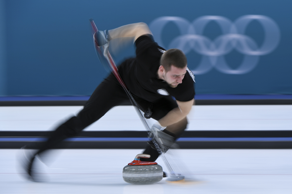 Der russische Curler Alexander Kruschelnizki bei den Olympischen Winterspielen in Pyeongchang