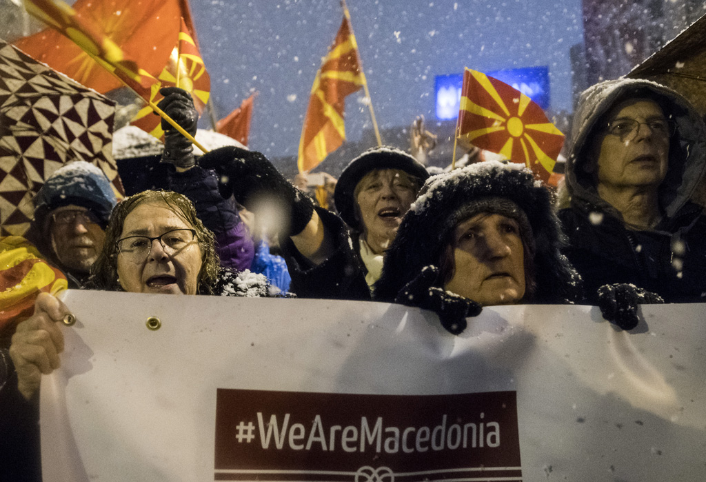 Streit um den Namen Mazedonien: Tausende demonstrieren in Skopje