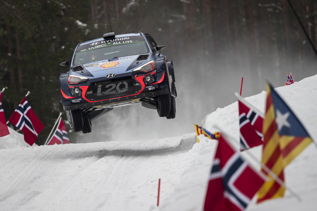 Thierry Neuville/Nicolas Gilsoul im Hyundai i20 Coupé WRC am Freitag in Schweden
