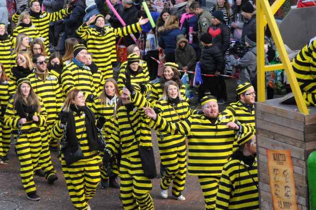Rosenmontagszug 2018 in Kelmis (Bild: Iwan Jungbluth/BRF)