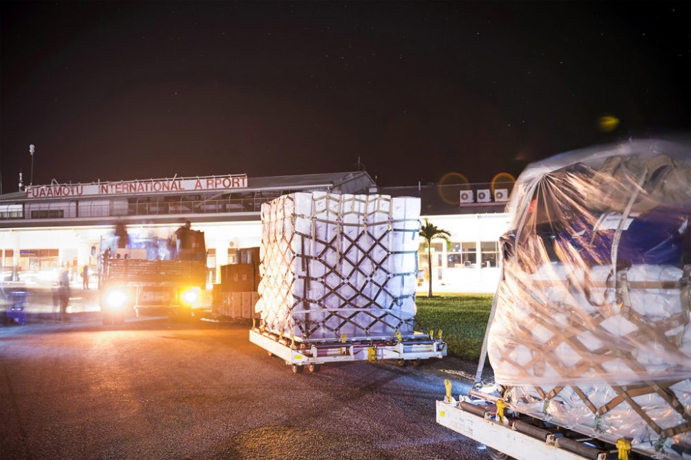 Erste Hilfslieferungen in Tonga eingetroffen (Bild: Lac Dillon Anderson/New Zealand Defence Force/AFP)