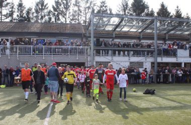 "Europapokal der Legenden": ASV Werth Legenden vs. Kölner Traditionself (Bild: Christophe Ramjoie/BRF)