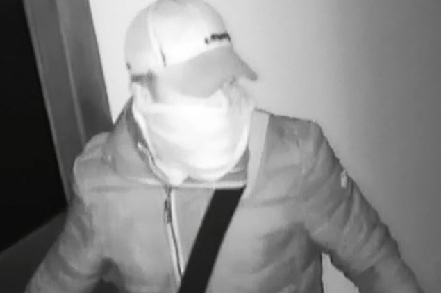 Einbruch ins Jünglingshaus: Aufnahmen der Überwachungskamera