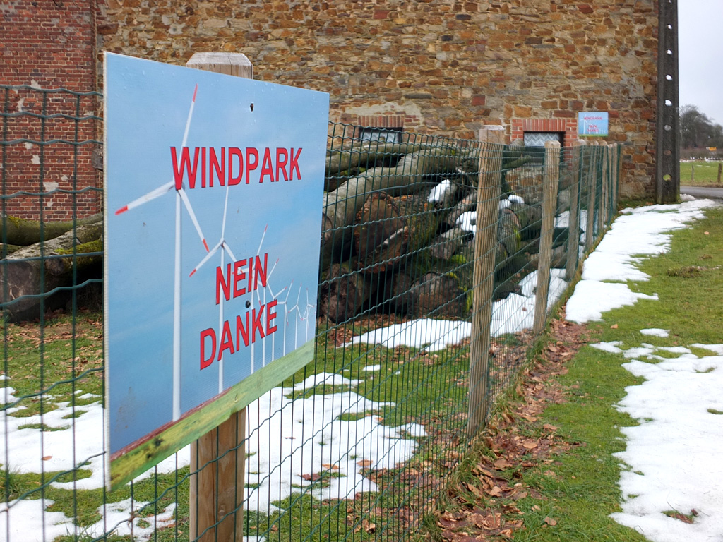 Honsfelder wehren sich gegen den Standort des geplanten Windparks (Bild: Stephan Pesch/BRF)