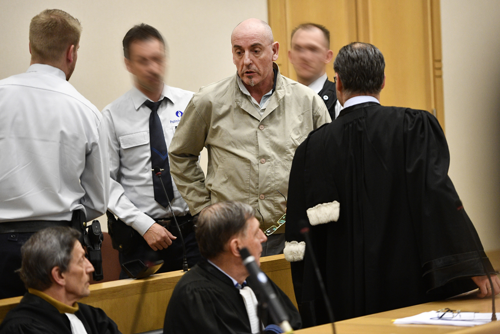 Renaud Hardy (Mitte) nach der Urteilsverkündung