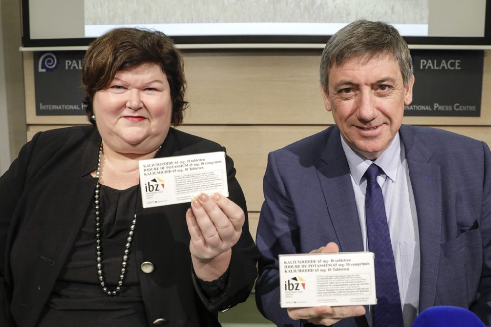 Maggie De Block und Jan Jambon bei der Vorstellung der Kampagne