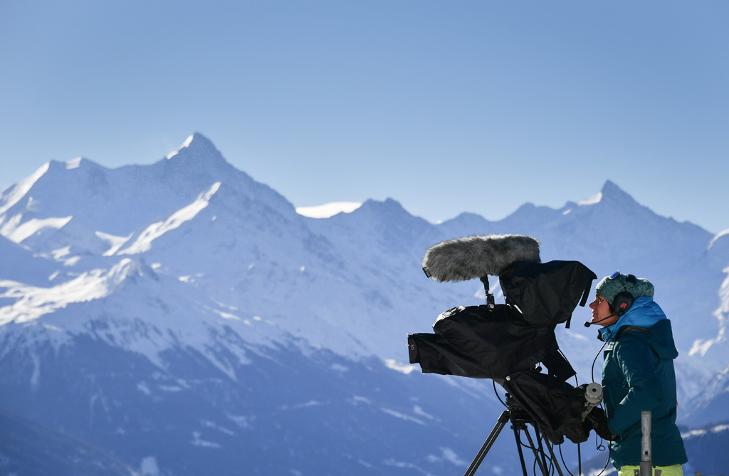 Kameramann der Schweizer SRG beim Skirennen von Crans-Montana