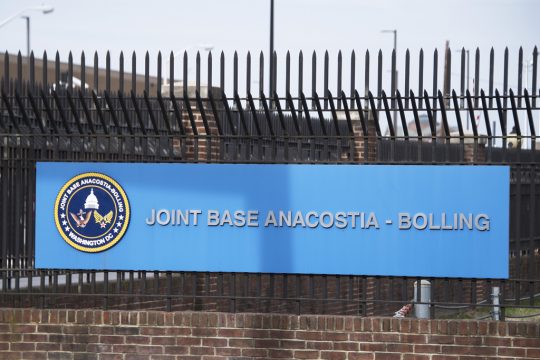 Verdächtige Pakete in Militäreinrichtungen aufgetaucht