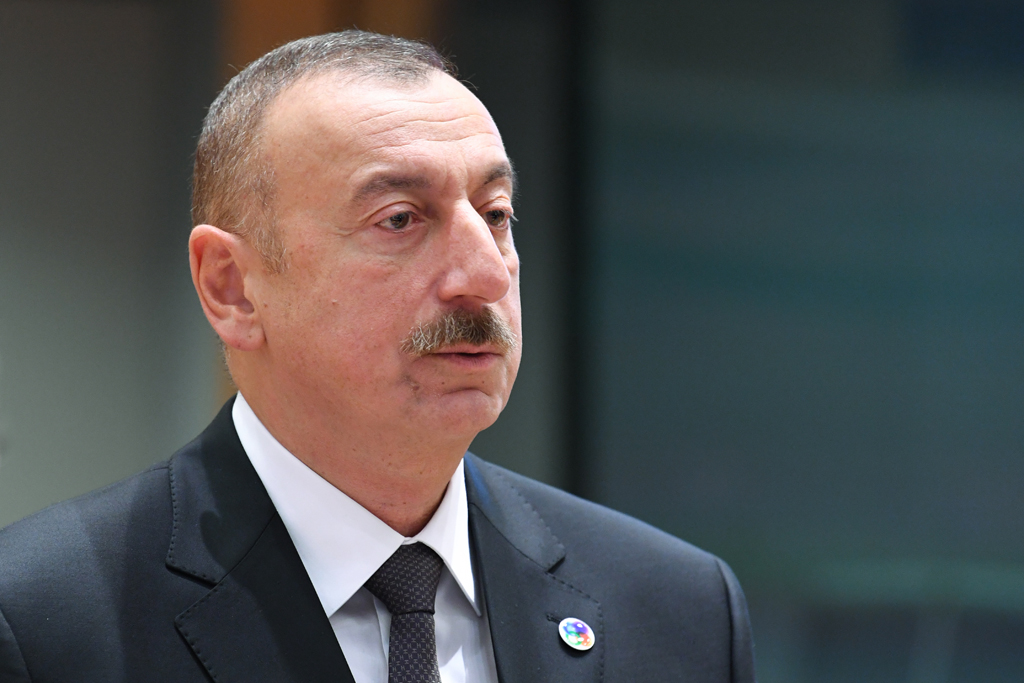 Amtsinhaber Ilham Aliyev