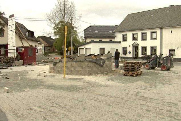 Neuer Dorfplatz in Manderfeld