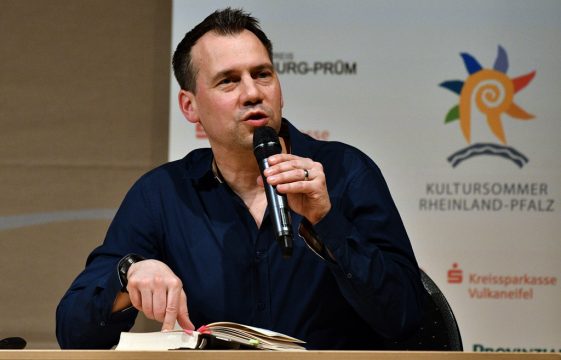 Sebastian Fitzek beim Eifel-Literatur-Festival 2018 (Archivbild: Harald Tittel/Eifel-Literatur-Festival)