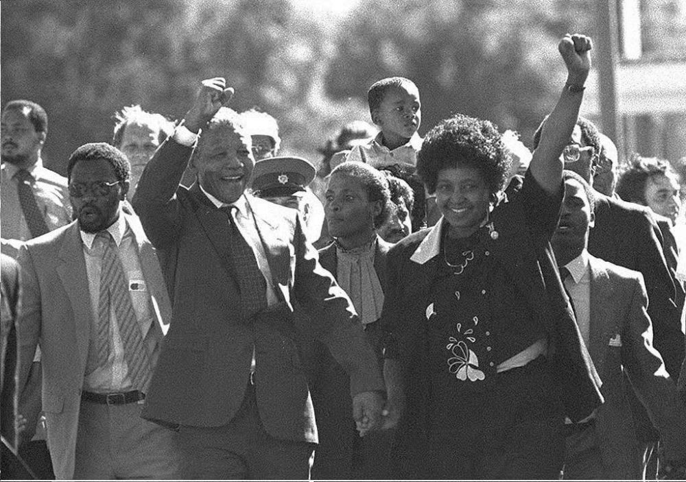Nelson und Winnie Mandela bei Nelson Mandelas Freilassung am 11.2.1990