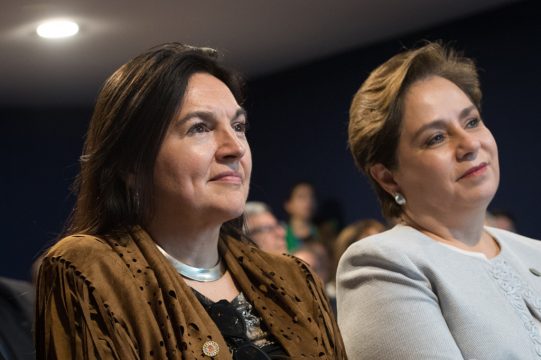Die Chefin des UN-Klimasekretariats, Patricia Espinosa, '(r.) mit Marie-Christine Marghem (15.11.2016)