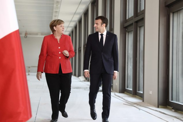 Angela Merkel und Emmanuel Macron bei einem Treffen in Berlin im April 2018 (Archivbild: Kay Nietfeld/DPA/Belga)