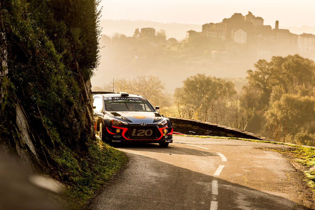 Thierry Neuville/Nicolas Gilsoul beim Shakedown der Rallye Korsika