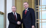 Putin und Erdogan vor dem Präsidentenpalast in Anakara (Bild: Adem Altan/AFP)