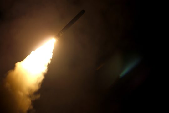 Eine US-Rakete mit Sprengkopf steigt in die Luft