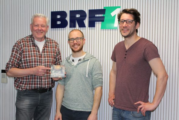 Markus Giesler und Daniel Hermes von Schlagsaite zu Besuch im BRF-Studio (Bild: Melanie Ganser/BRF)