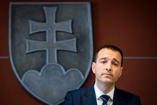 Der slowakische Innenminister Tomas Drucker gibt seinen Rückt(ritt bekannt (16.4.2018)