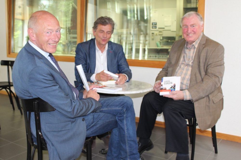 BRF-Redakteur Rudolf Kremer, Stefan Entel und Karl-Heinz Lambertz (Bild: Renate Ducomble/BRF)