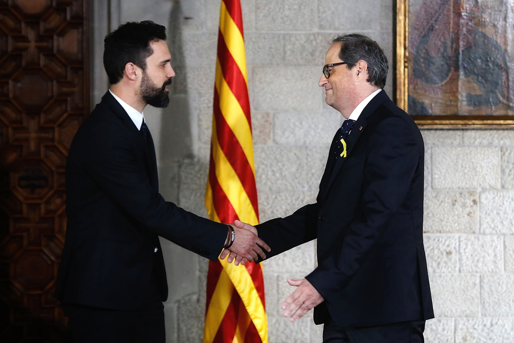 QuimTorra (r.) und der katalanische Parlamentssprecher Roger Torrent (l.)