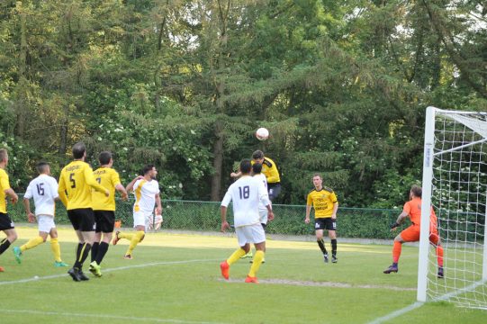 Aufsstiegsspiel von Raeren-Eynatten in Jette (Bild: Robin Emonts/BRF)