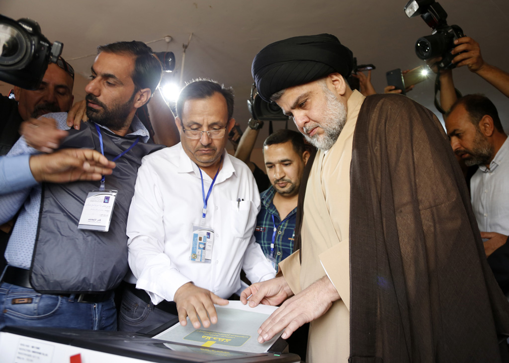 Muktada al-Sadr bei der Wahl am 12.5.2018 (Bild: Haidar Hamdani/AFP)