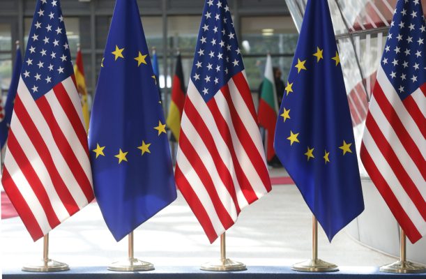 USA-/EU-Flaggen