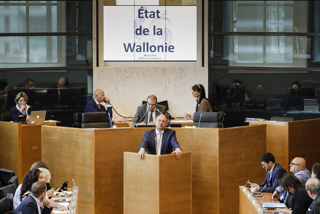 Der wallonische Ministerpräsident Willy Borsus am 23.5.2018 bei seiner Rede zur Lage der Wallonischen Region im Parlament in Namur