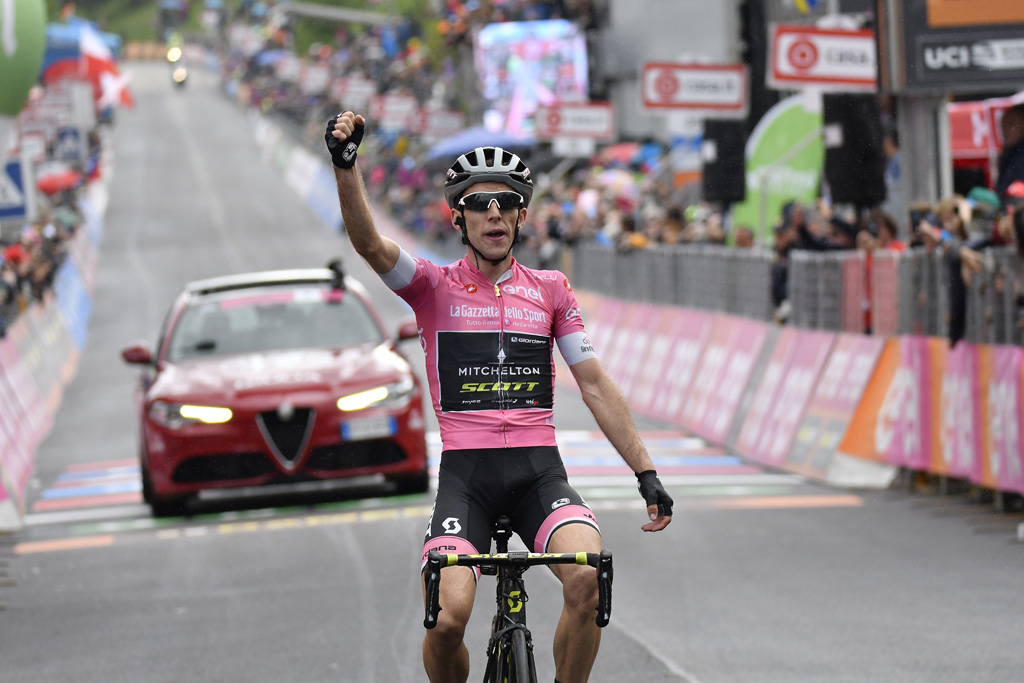 Simon Yates gewinnt die 15. Giro-Etappe
