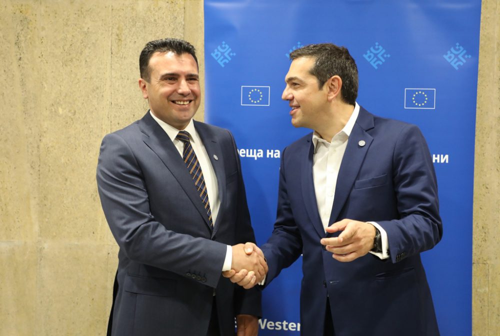 Der mazedonische Ministerpräsident Zoran Zaev und der griechische Regierungschef Alexis Tsipras am 17.5.2018 in Sofia