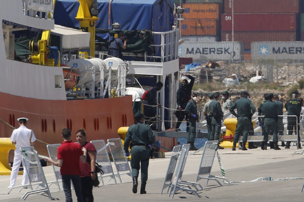 Die Aquarius im Hafen von Valencia