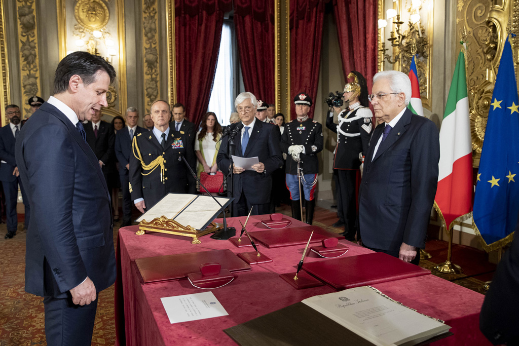 Regierungschef Giuseppe Conte und Staatspräsident Sergio Mattarella (Bild: Francesco Ammendola/AFP)