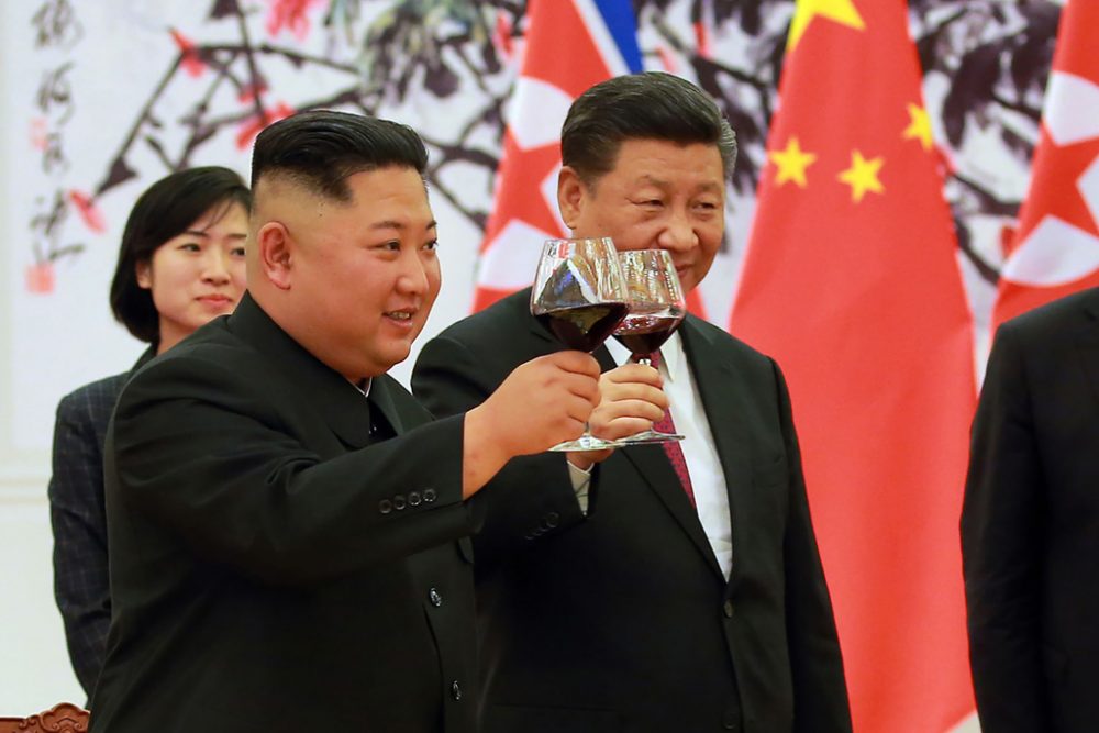 Kim Jong Un und Xi Jinping (Bild: KCNA via KNS/AFP)