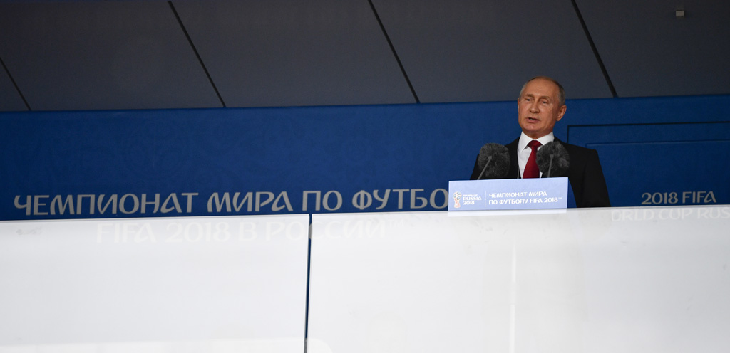 Wladimir Putin eröffnet Fußball-WM mit Willkommensgruß für Fans