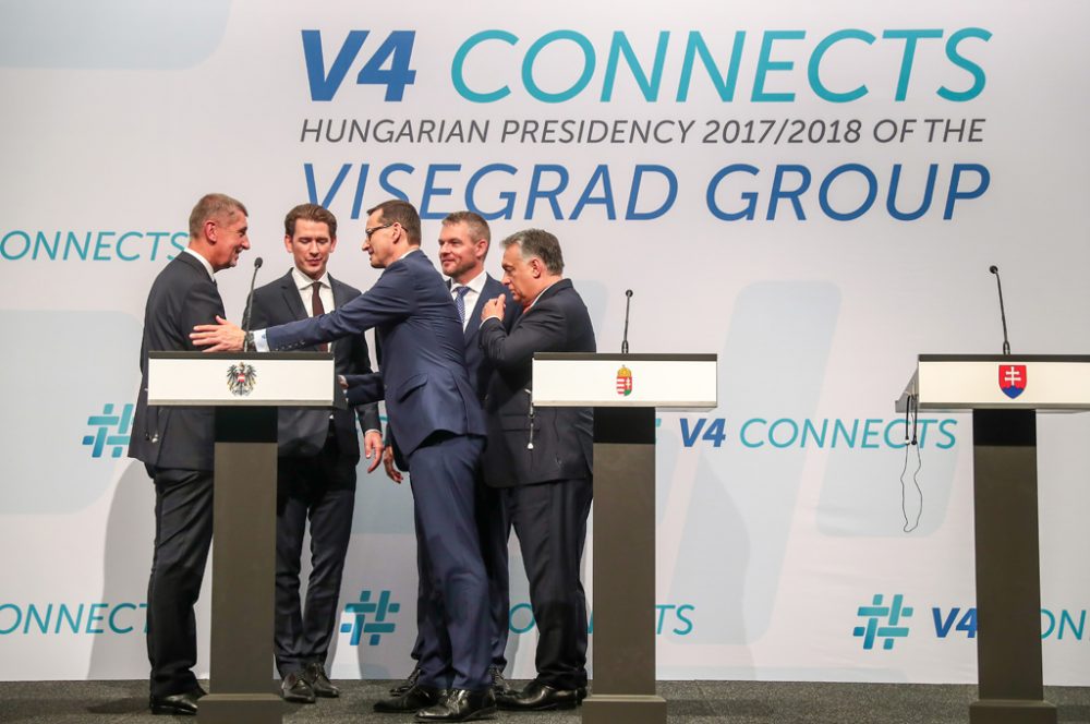 Gipfeltreffen der Visegrad-Staaten mit dem österreichischen Bundeskanzler Kurz (Bild: Ferenc Isza/AFP)