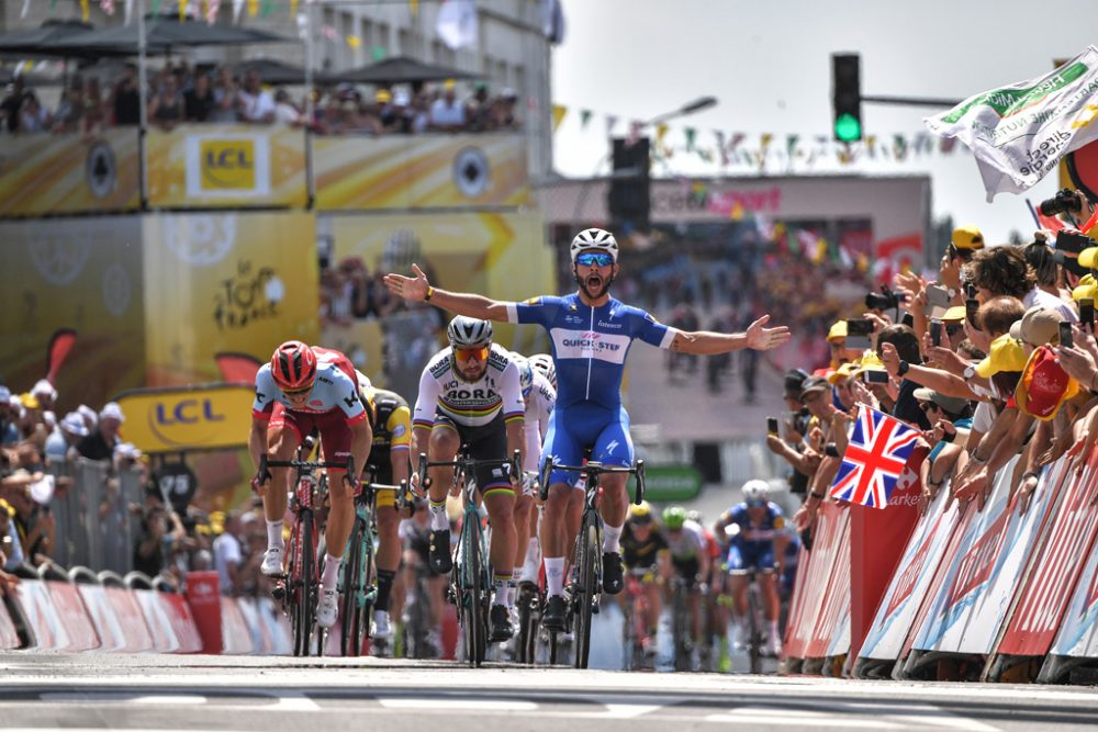 Fernando Gaviria gewinnt die erste Tour-Etappe