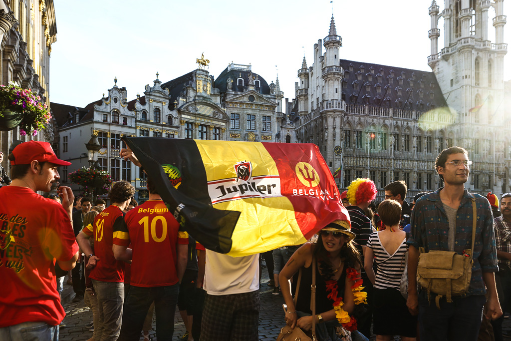 Rote-Teufel-Fans auf der Brüsseler Grand Place