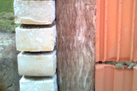 Hausisolation (Bild: Olivier Krickel/BRF)