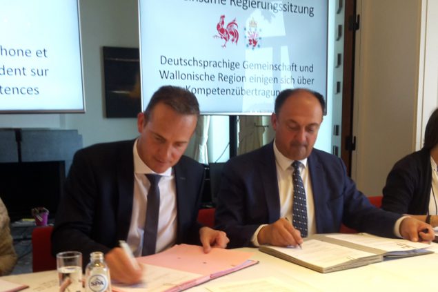 Oliver Paasch und Willy Borsus (Bild: Rudi Schroeder/BRF)