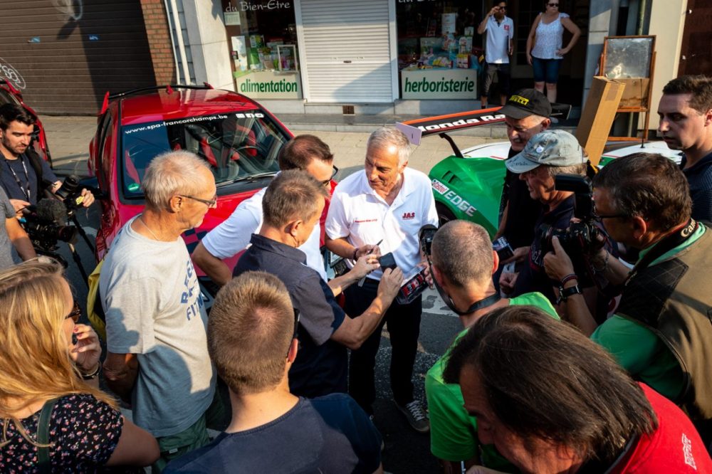 Riccardo Patrese bei der Parade am Mittwoch in Spa (Bild: Honda Pro Racing/David Noels)