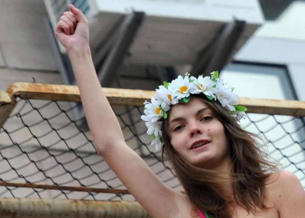 Femen-Aktivistin Oksana Schatschko im Jahr 2011 (Bild: Sergei Supinsky/AFP)