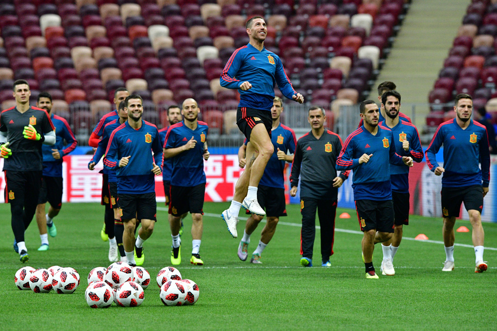 Trainingseinheit des spanischen Fußball-Nationalteams vor dem Spiel gegen Russland (Bild: Mladen Antonov/AFP)