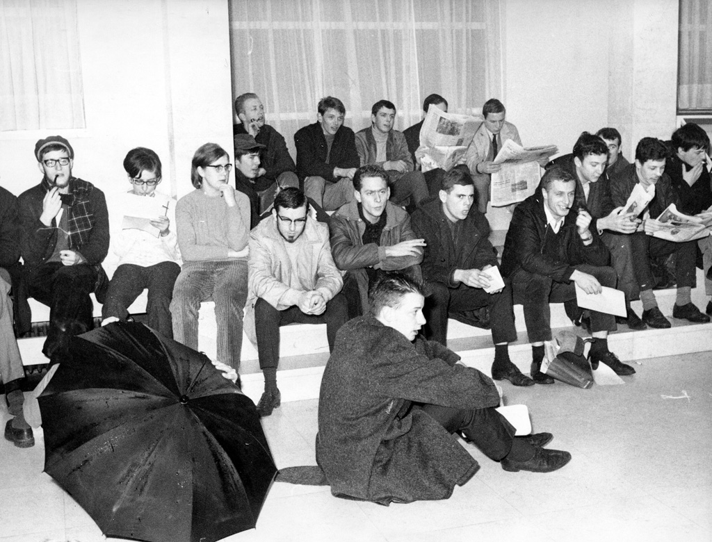 Studenten der Uni Löwen im November 1967