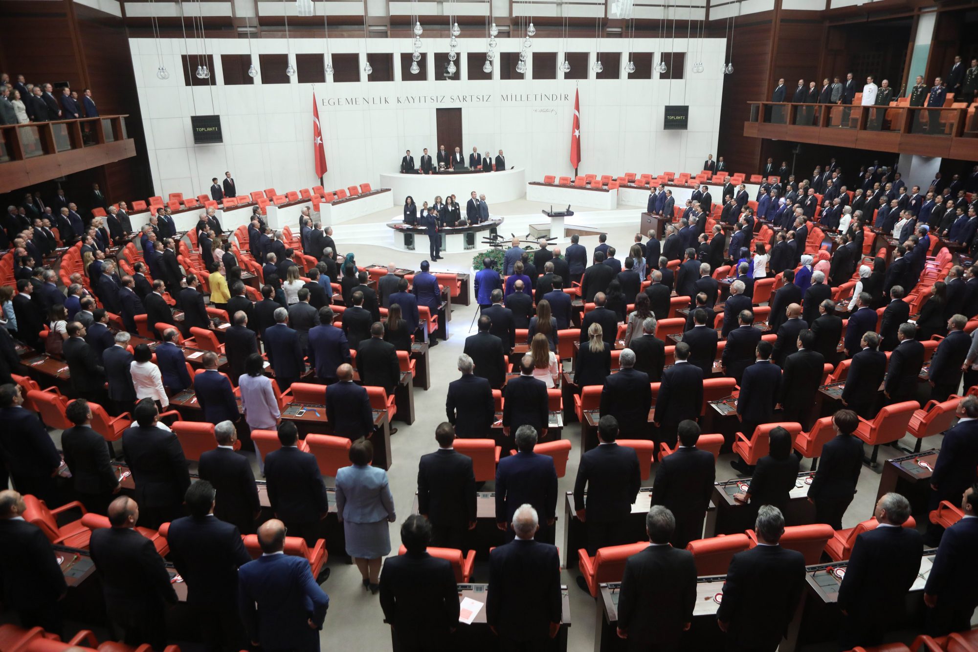 Türkisches Parlament nimmt Arbeit auf