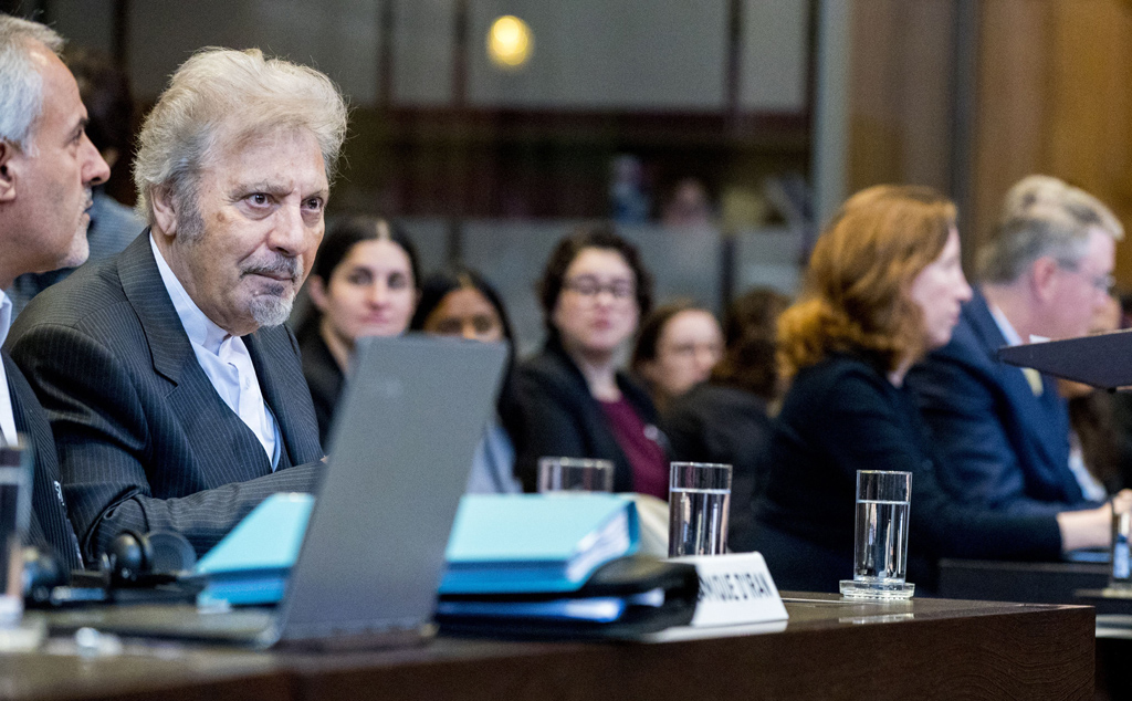 Der Anwalt der Islamischen Republik Iran, Mohsen Mohebi am 27.8.2018 vor dem Internationalen Gerichtshof (IGH) in Den Haag